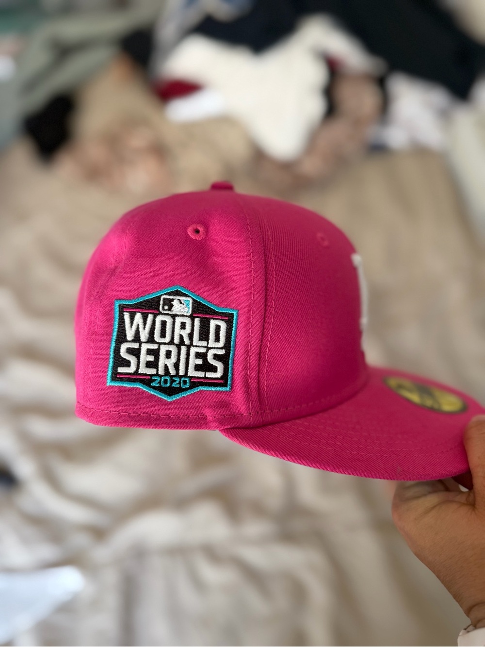 New Era Los Angeles Fitted Hat in Hot Pink with White LA Logo - Picture 2 of 5